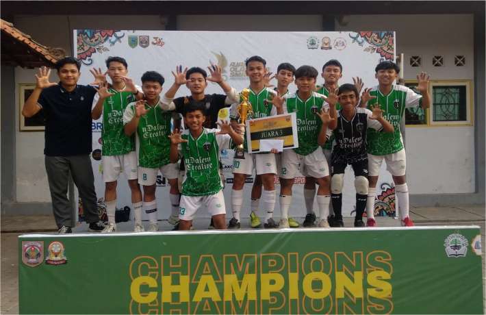 Tim Futsal MAN 1 Kebumen Raih Juara 3 dalam Ajang Olahraga Se-Kedu-Banyumas