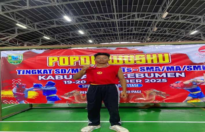 Syauq Rahman Aly Siswa MAN 1 Kebumen Raih Juara 2 Wushu POPDA