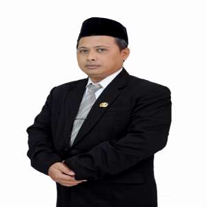 Komarudin, S.HI, S. Pd