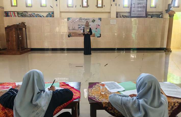 Lestarikan Budaya dan Tingkatkan Literasi Tiga Lomba Bahasa dan Seminar Keuangan Meriahkan Bulan Bahasa Hari ke1 di MAN 1 Kebumen